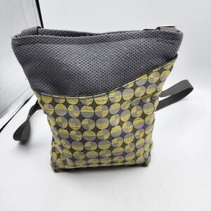 Stella Blu Gray and Yellow Patterned Crossbody Bag